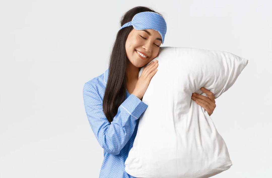 【枕頭高度計算】三大睡姿與特殊注意事項 選出最佳枕頭高度 - Serta Store